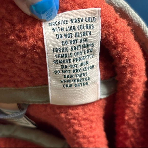 L.L. Bean Coral Fleece Jacket Size M regular woman - Picture 6 of 8